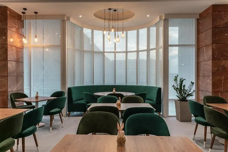 Leva Hotel And Suites Opposite Downtown Dubai 4*,