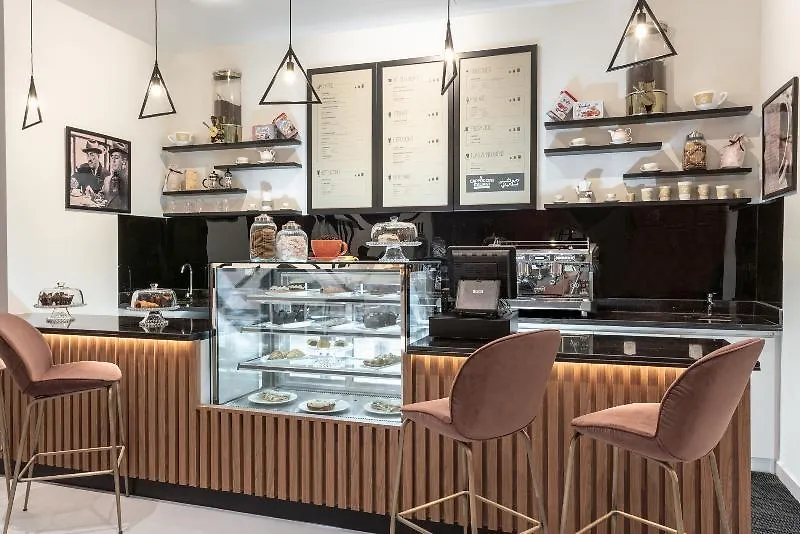 Leva Hotel And Suites Opposite Downtown Dubai